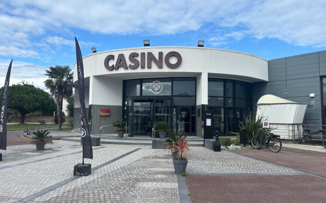 Installation d’une machine à glaçons dans le casino JOA d’Arzon